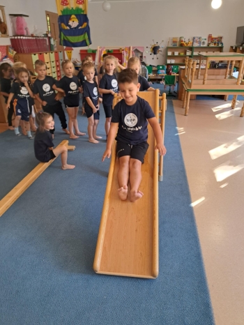 181515fa-fe26-483b-87ac-8e5f823e7841