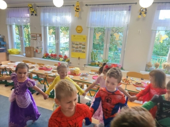 1ff6cf42-2c37-4340-986d-dfcff7c21f61