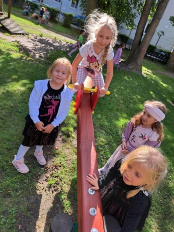 76b4cfd6-3da6-4dd6-a2ab-b0505e5b13e5