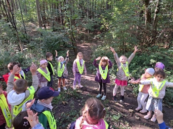 979b5f16-c345-465d-8ab8-8ba437e74be1