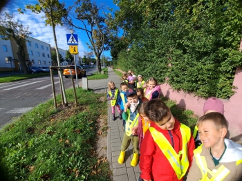 98759298-6a5f-4d92-b588-b74573f49bbb