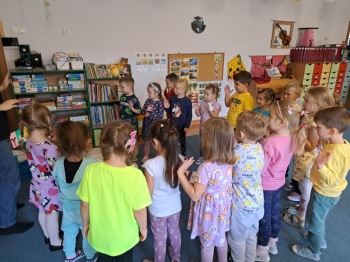 cfe34249-724b-4acd-8102-809e95c297ee