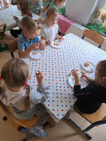 1bf17cb1-4eae-4186-9b96-671a877e83bc