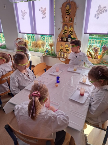 a83dfe70-0847-427d-b9f7-d7234904cd2e