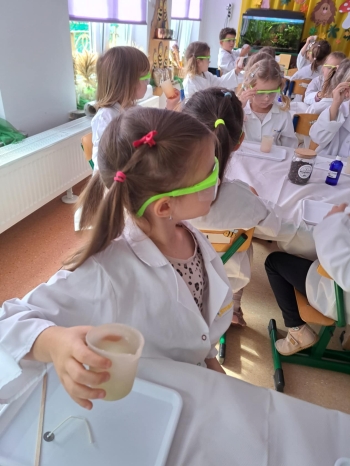 ca62cd87-c84b-43fd-90e2-0d86ef6b9ff9