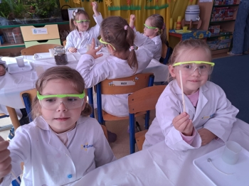 f61de11f-08e3-471b-9c85-f4e0c01c6b5b