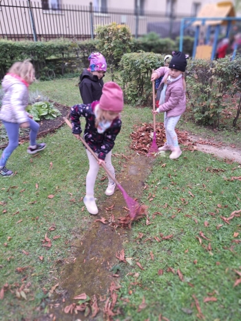 76b1cb04-d0d0-4b21-9902-dfa0db2ba2a8