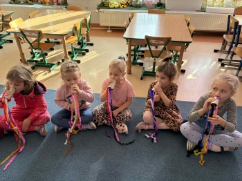 280efd7c-d974-400b-8bb6-efb9fd8704a9