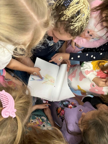 7e2ca575-c634-483d-a44c-5e16532a0b4b