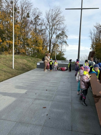 9808d9c7-2988-416d-b7e4-50dcad0e79ec