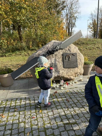 ef06feb4-cff5-40f6-a78a-0412373869a6