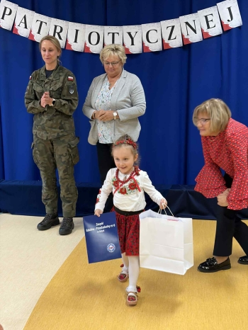 4de74a4c-d7f4-493b-978b-d58a5c4974e7