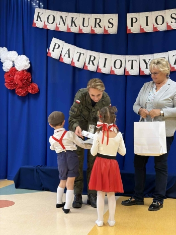 d42d452f-d961-487e-87cf-00f833de65fe