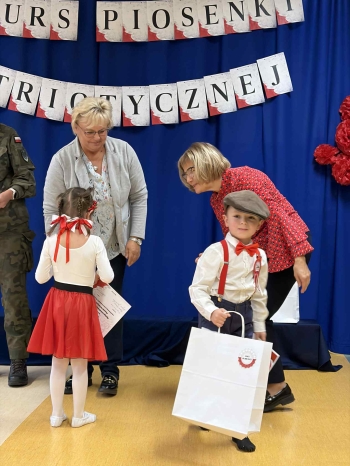 efbf4d95-3d53-49bd-b63f-e8296f6001a1