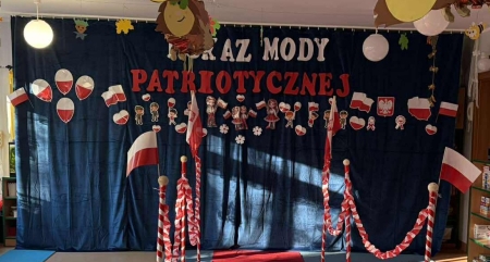 Pokaz mody patriotycznej