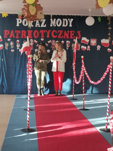 Pokaz Mody Patriotycznej