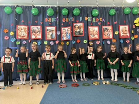 DZIEŃ BABCI I DZIADKA